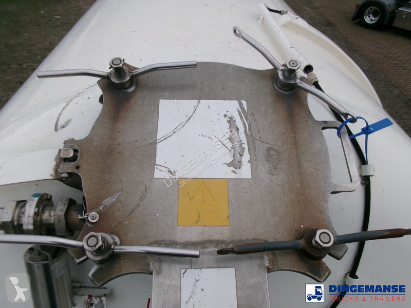 Semiremorca Feldbinder Powder tank alu 41 m3...