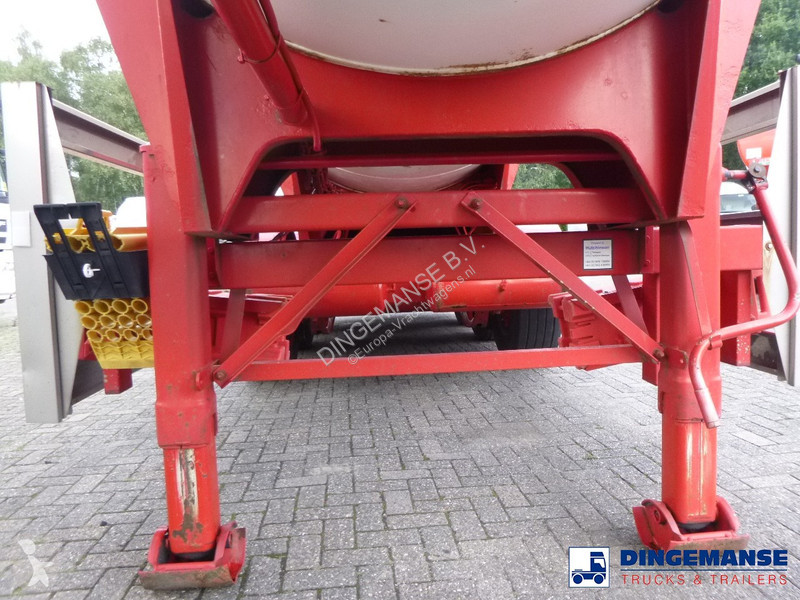 Semiremorca Clayton Gas tank steel 31.8 m3 (low...
