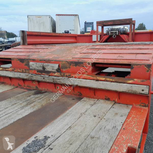Semitrailer Louault 3 essieux porte engin