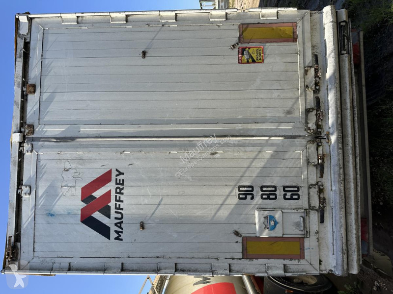 Semitrailer Benalu  Fond mouvant