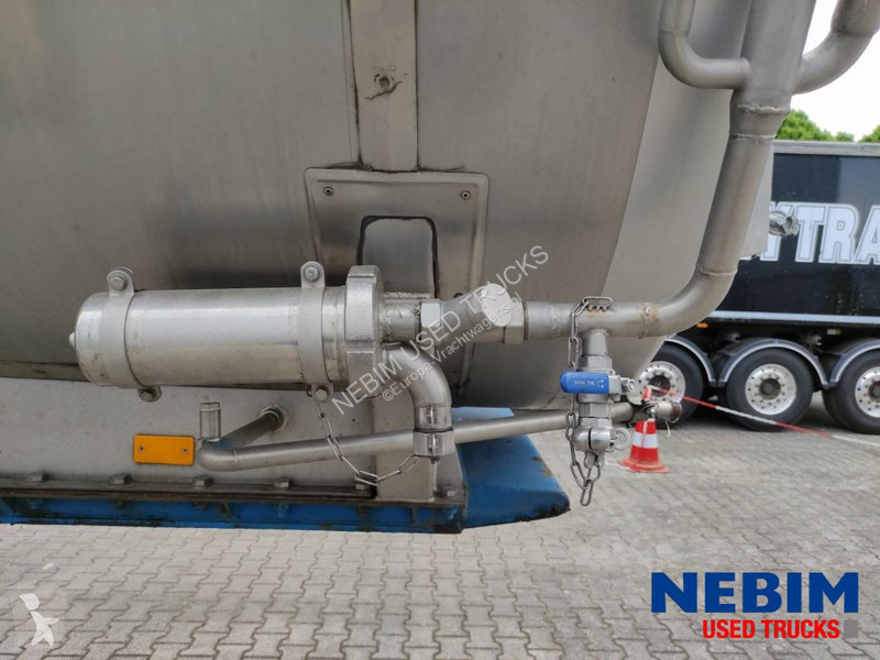 Semi reboque Burg B.P.O. 12-28Z - 32.700Ltr