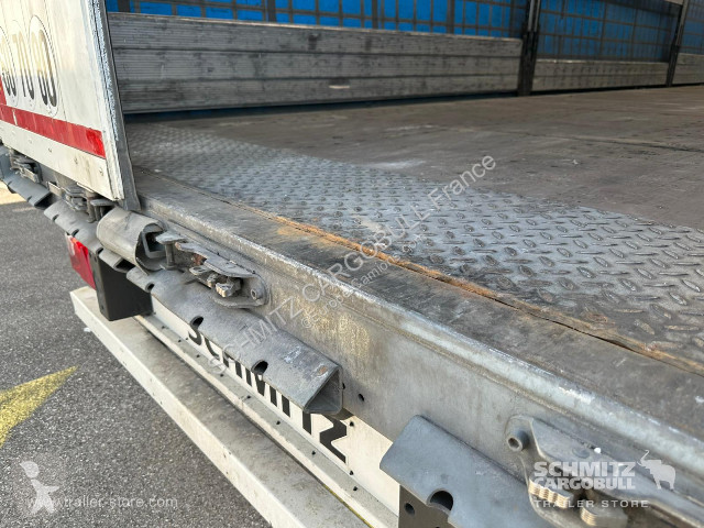 Semitrailer Schmitz Cargobull Semitrailer...
