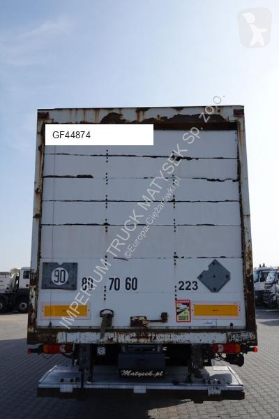 Semiremorca Fruehauf