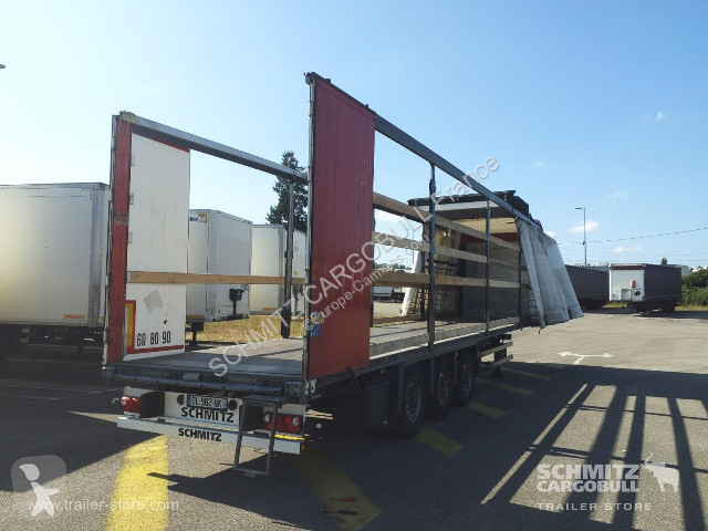 Semirimorchio Schmitz Cargobull Semitrailer...