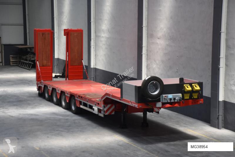 Semiremorca Donat 4 axle lowbed for heavy duty...