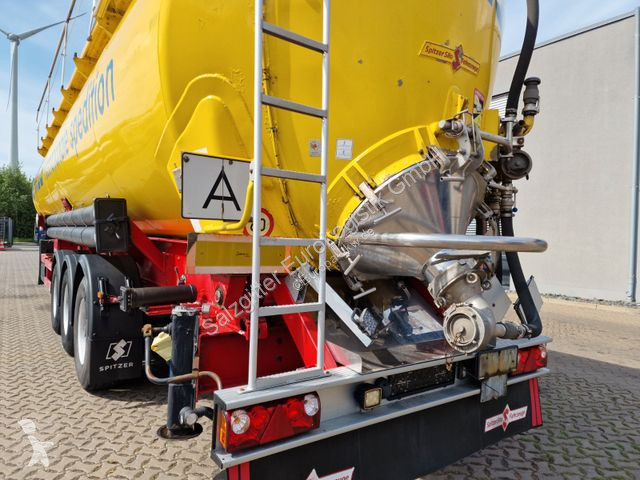 Semitrailer Spitzer SK 2766 CAL GGVS / Kippsilo...