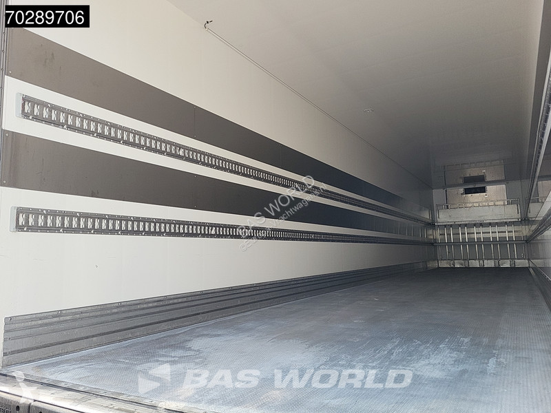 Semitrailer Chereau Thermoking SLXe 300 3 axles...