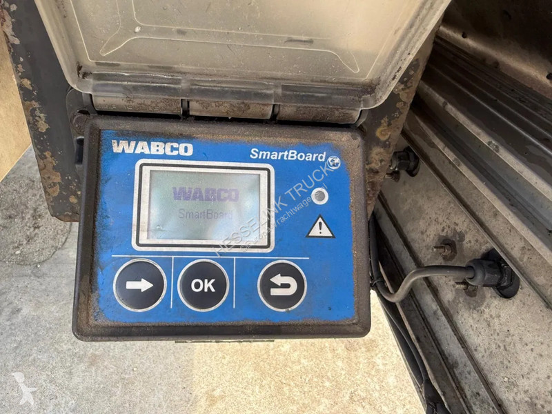 Semi reboque Kraker trailers 92m3 Cargo Floor...