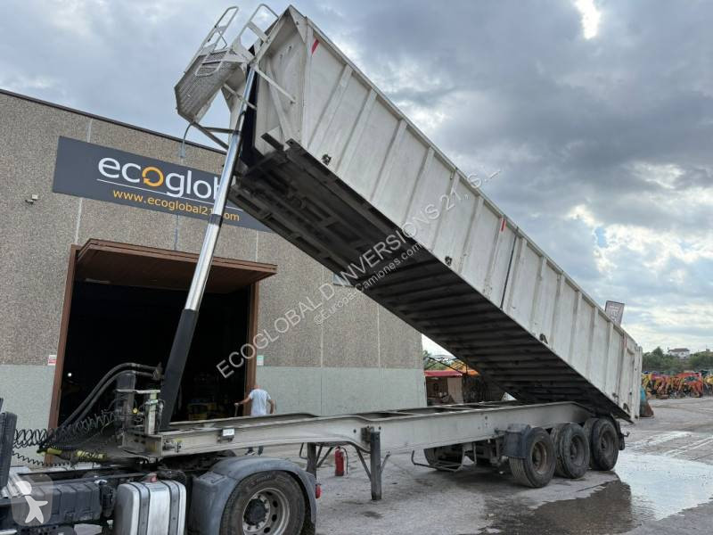 Semirimorchio Fruehauf