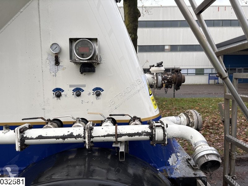 Oplegger Feldbinder Silo 40.000 liter