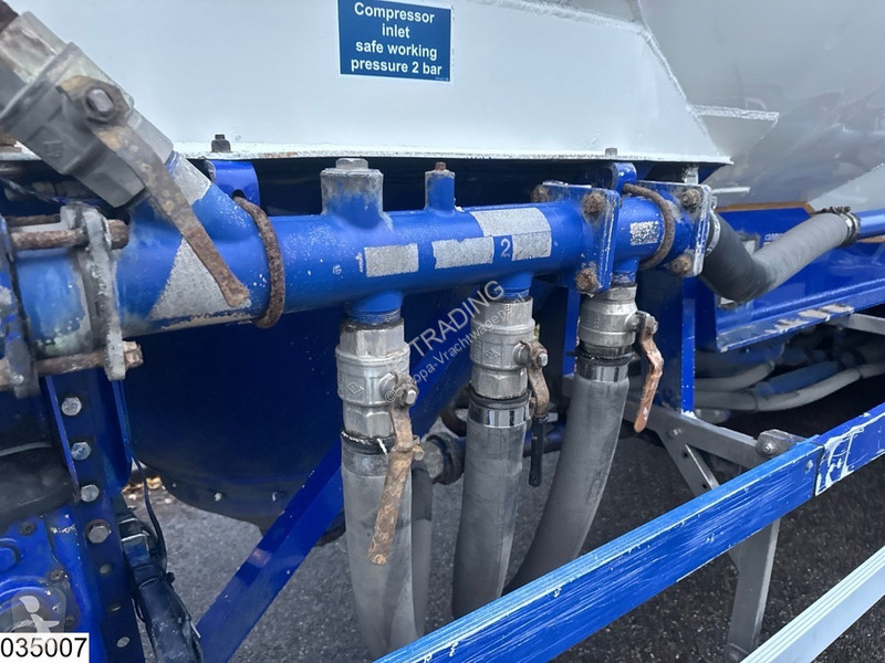 Oplegger Feldbinder Silo 40.000 Liter, 3 Comp