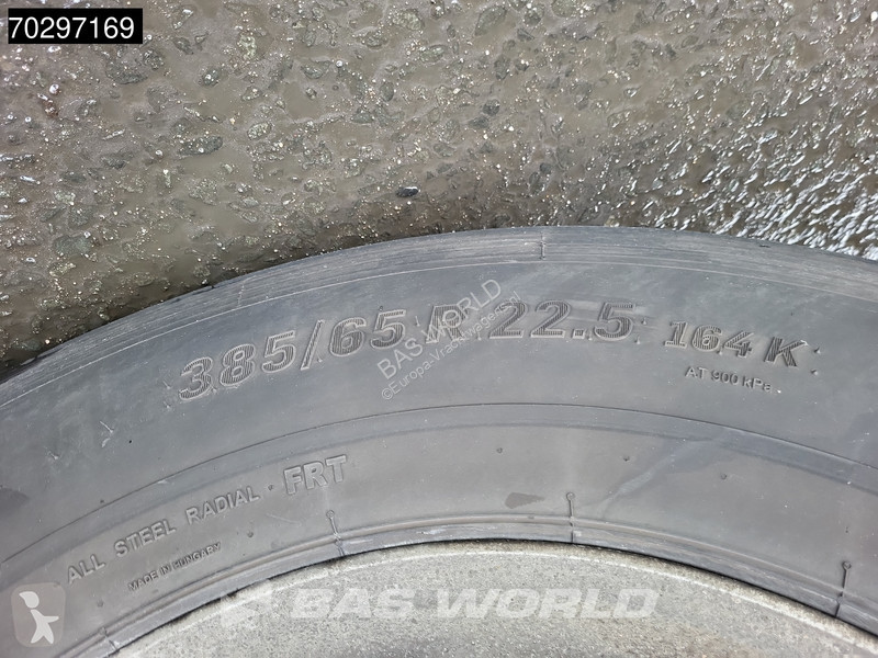 Semi remorque  SVM 39000L Liftachse Cement