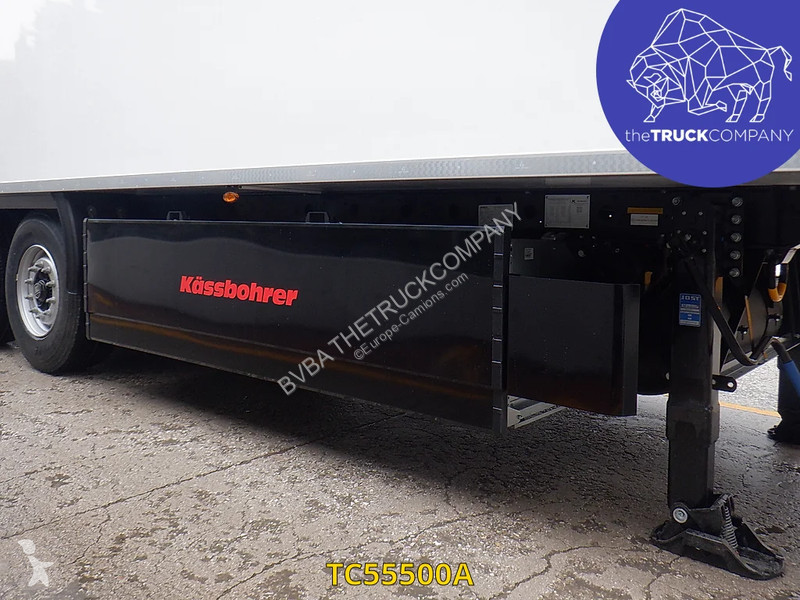 نصف مقطورة Kässbohrer SRI C
