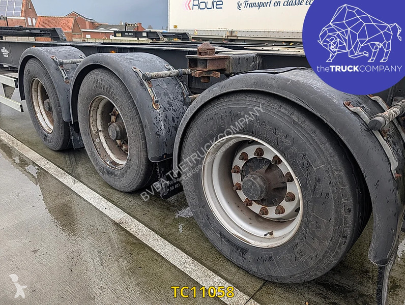 نصف مقطورة  Tank chassis Gooseneck