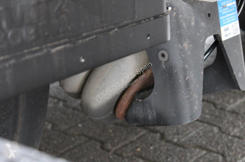 Schmitz Cargobull   Liftachse   Rungentaschen...