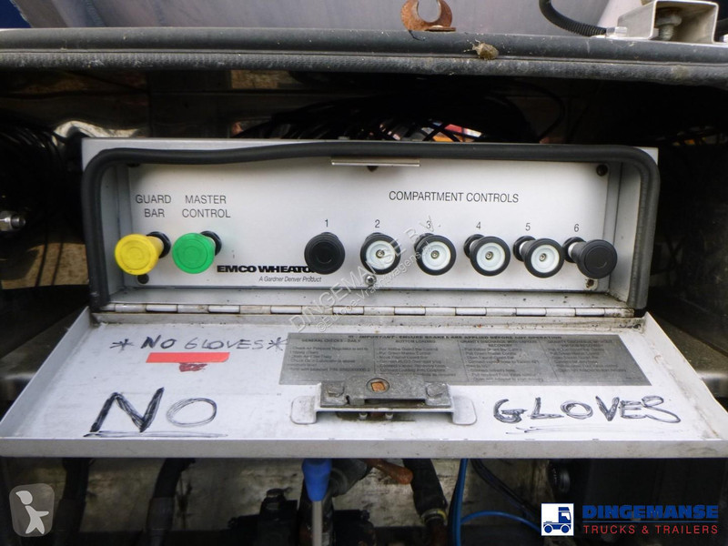 Semi remorque LAG Fuel tank alu 44.4 m3 / 6...