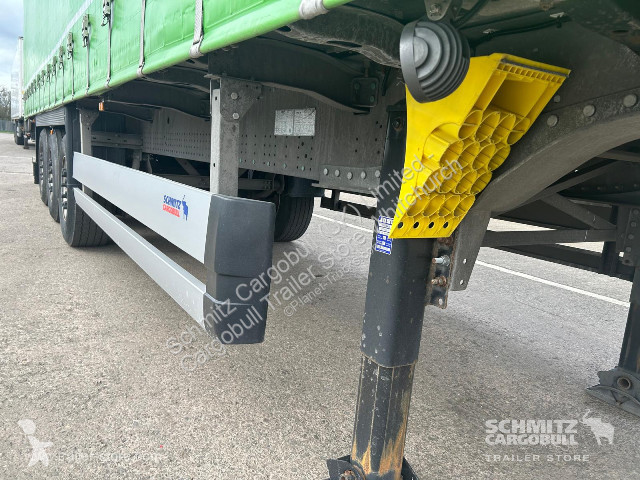 نصف مقطورة Schmitz Cargobull Curtainsider...