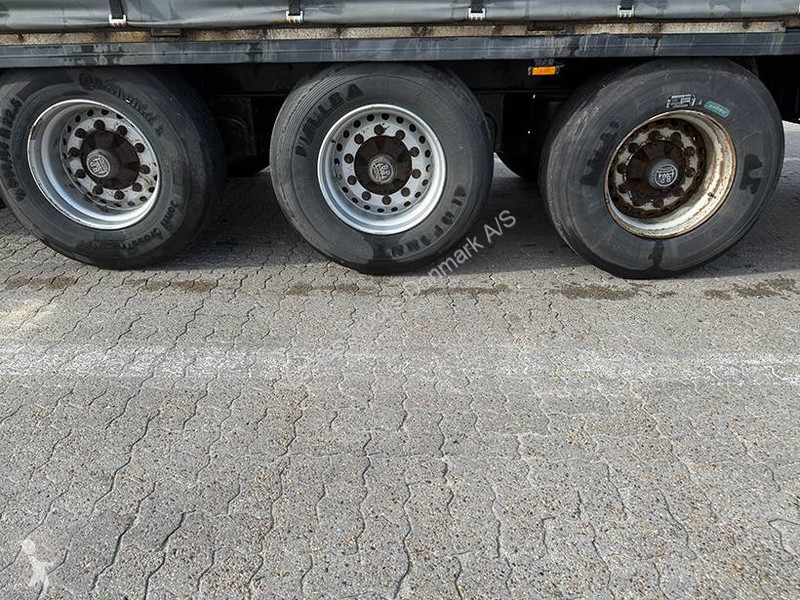 نصف مقطورة Krone Curtainsider / Planenauflieger...