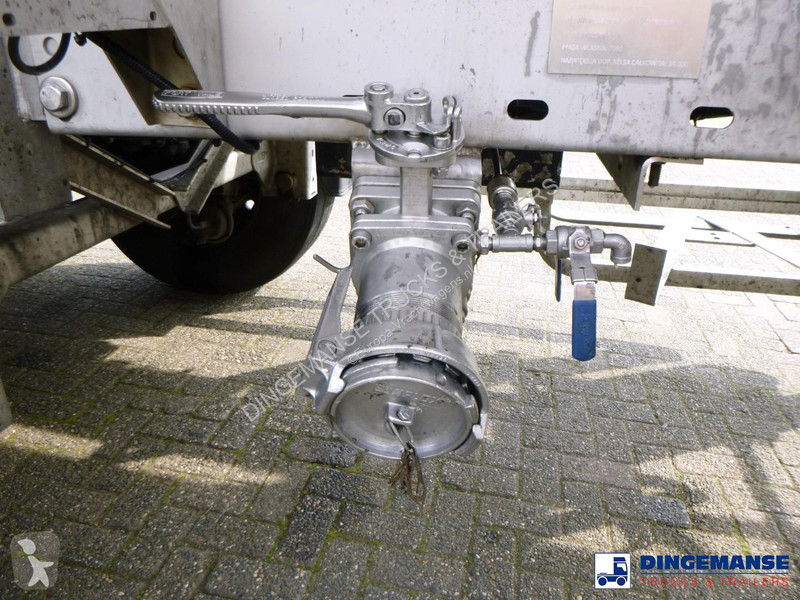 نصف مقطورة Burg Chemical tank inox L4BH 32.5 m3...