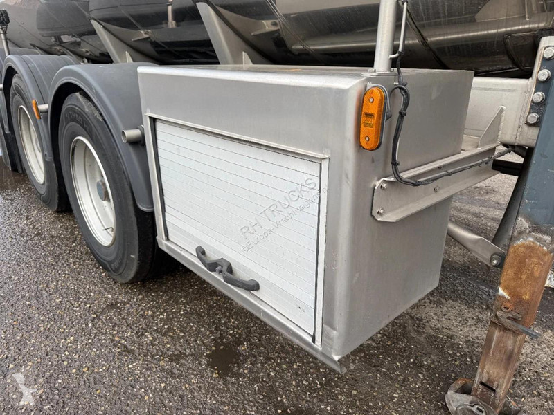 Oplegger Magyar S40EBT 3 AXLE MILKTANK