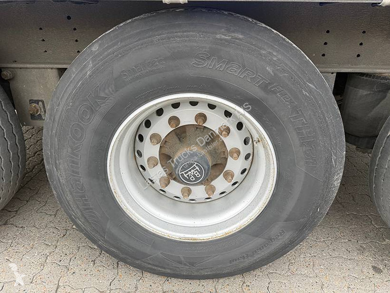 نصف مقطورة Kel-Berg Curtainsider / Planenauflieger