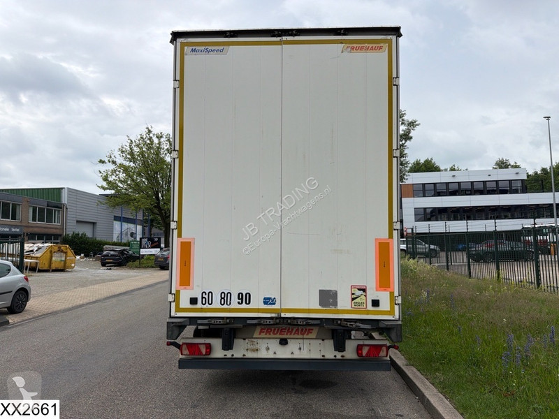 نصف مقطورة Fruehauf Tautliner