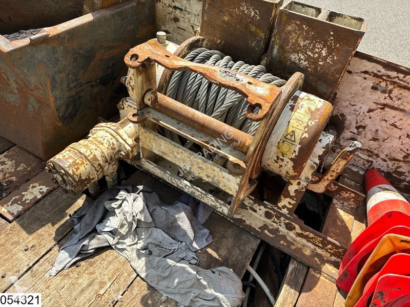نصف مقطورة ACTM Lowbed 45.800KG, winch