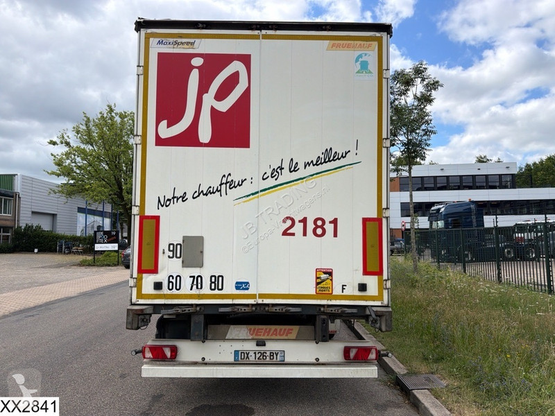 نصف مقطورة Fruehauf Tautliner
