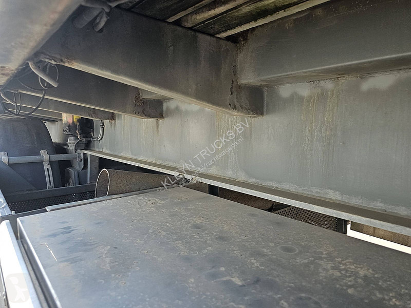 نصف مقطورة KWB P-393-STI-R-1 HIAB 130 R