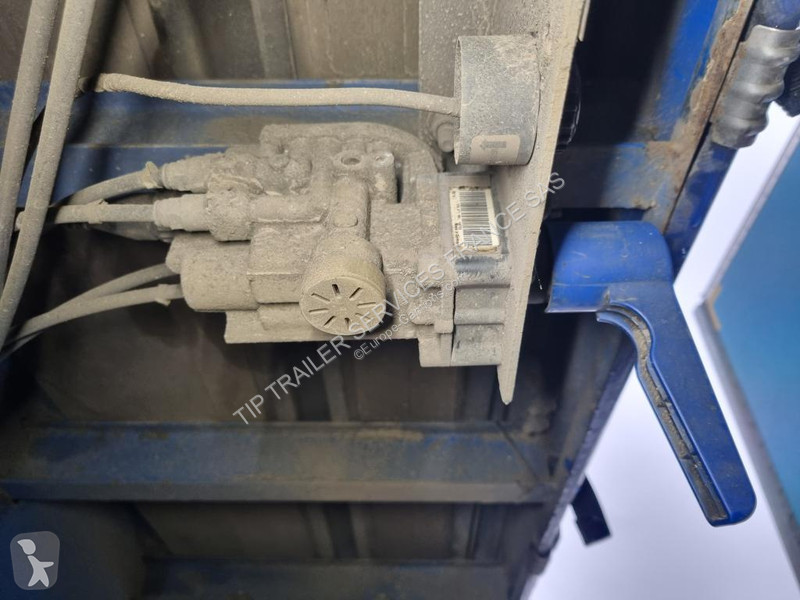 نصف مقطورة Fruehauf Trailer Curtainsider...