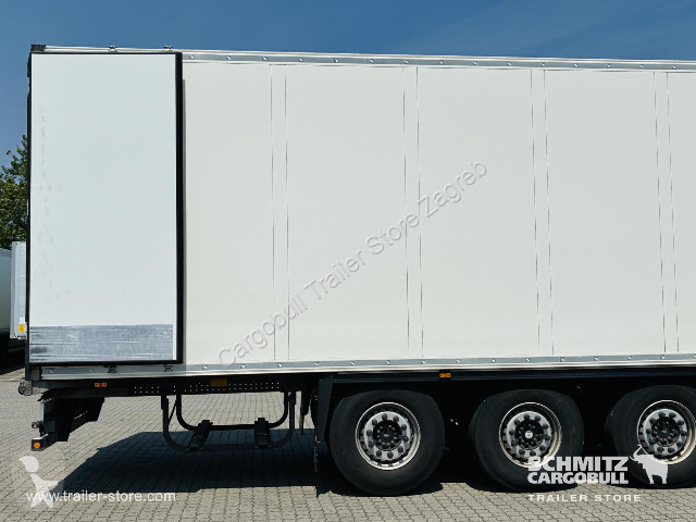 نصف مقطورة Schmitz Cargobull Semitrailer Reefer...