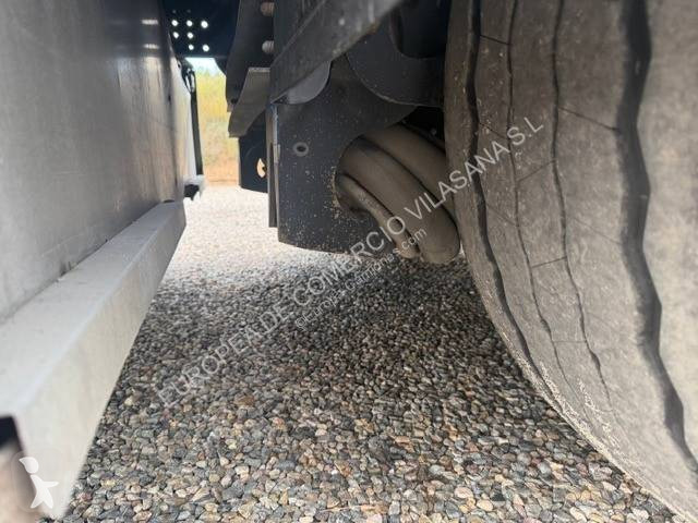 نصف مقطورة Schmitz Cargobull tauliner XL