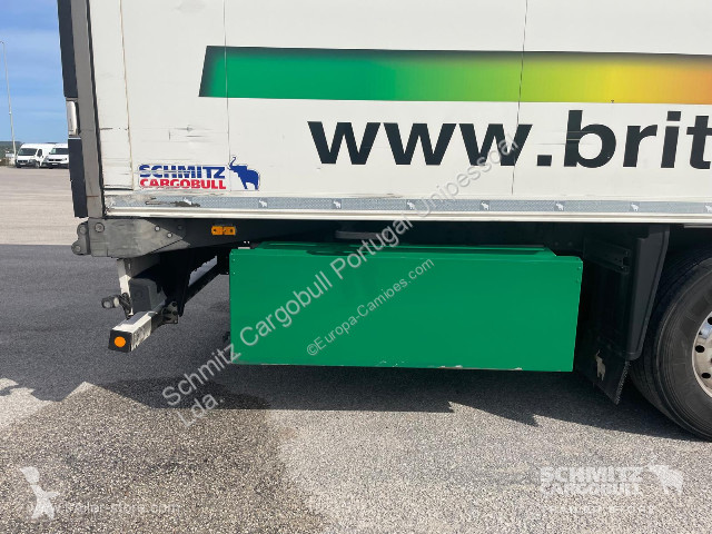 نصف مقطورة Schmitz Cargobull Semitrailer Reefer...