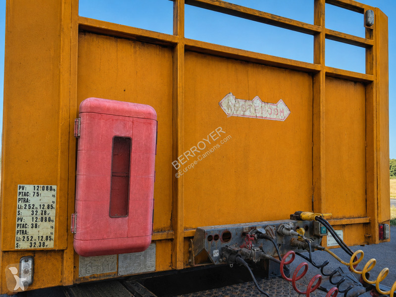 نصف مقطورة Nooteboom