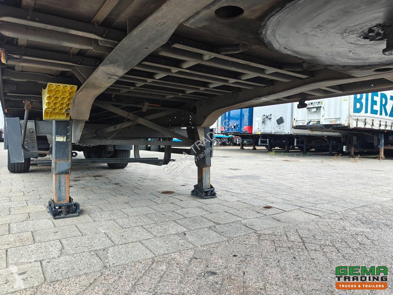 نصف مقطورة Schmitz Cargobull 24 13.6m Insulated...