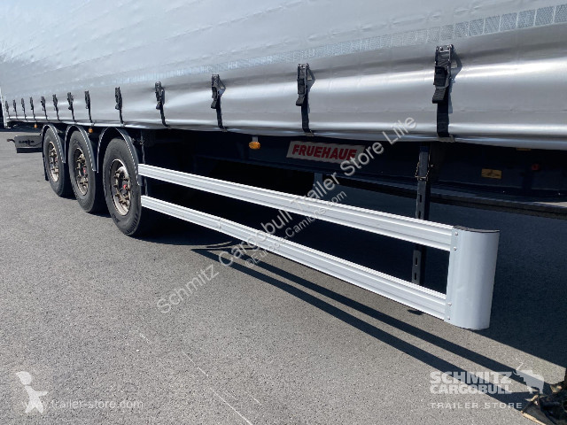 Semi remorque Fruehauf Semitrailer Curtainsider...
