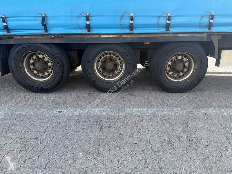 نصف مقطورة Krone Curtainsider / Planenauflieger