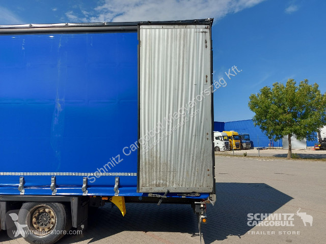 نصف مقطورة Schmitz Cargobull Curtainsider Mega