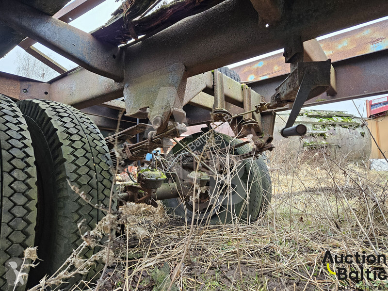 Полуприцеп  8328