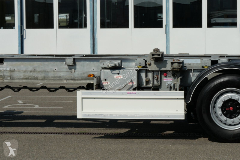 Semiremorca Renders TYPE EURO 820 / LIFT...
