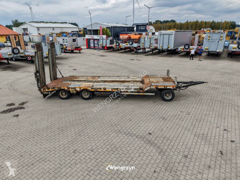 T 3 Profi 30 Najazdy hydrauliczne semi-trailer