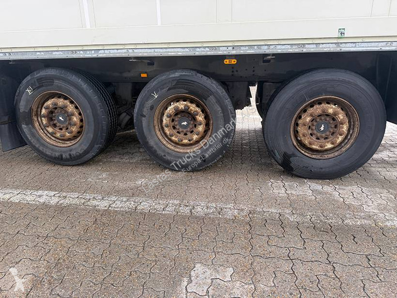 Félpótkocsi Schmitz Cargobull Boxtrailer /...