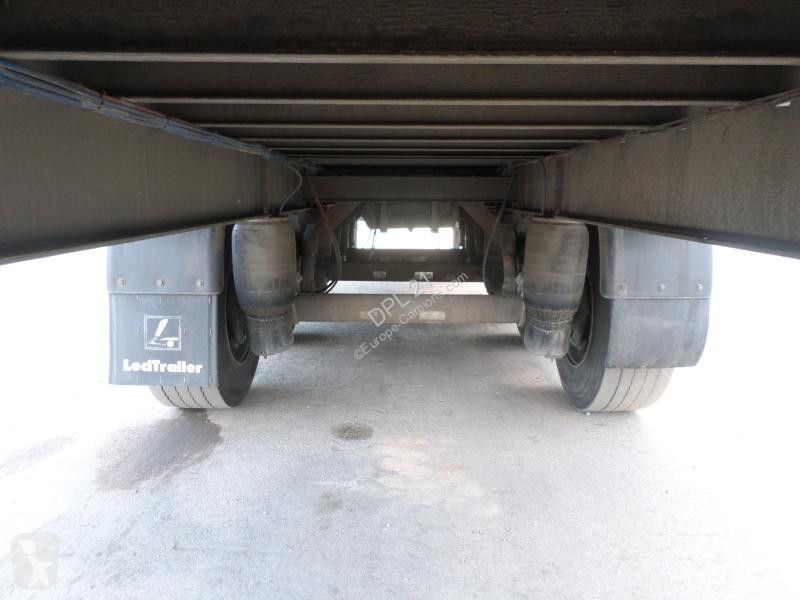 Semiremorca Lecitrailer  FOURGON 3 ESSIEUX P3EA