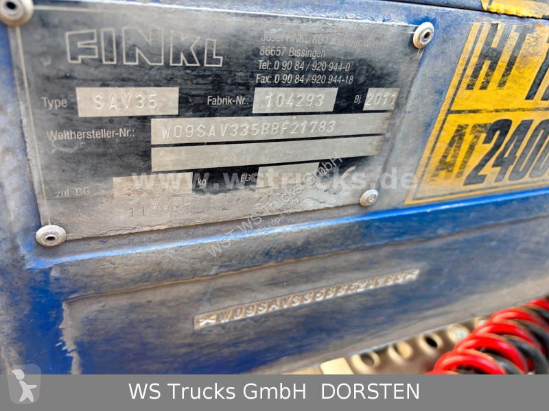 Semitrailer  Finkl  3 Stock Hubdach Typ 2...