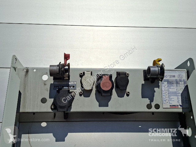 نصف مقطورة Schmitz Cargobull Curtainsider Standard