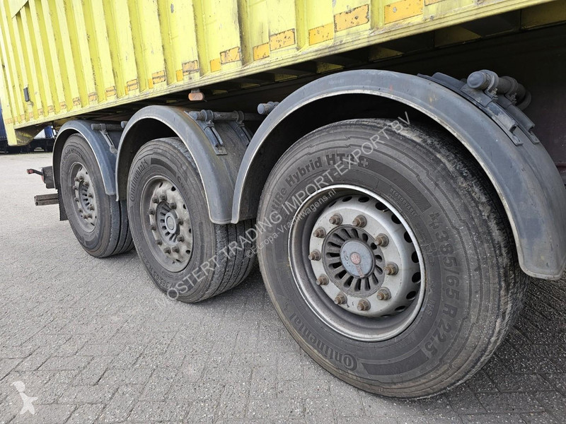 Benalu Sas C39C13 70 M3 semi-trailer