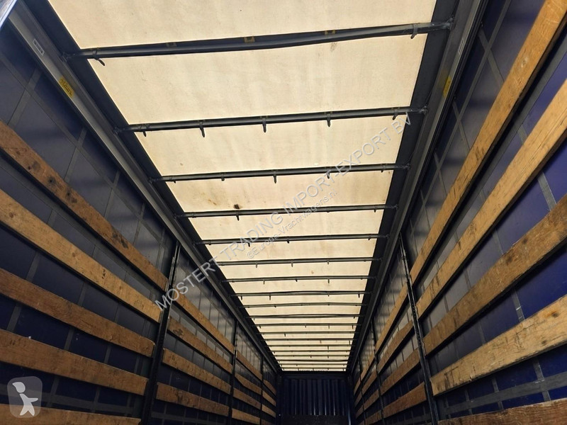 Krone - SAF Axles - Disc Brakes 3-axle curtain...
