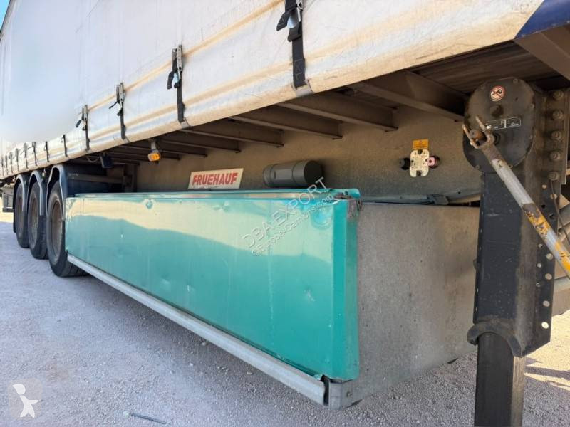 Fruehauf 3 essieux bâchée semi-trailer