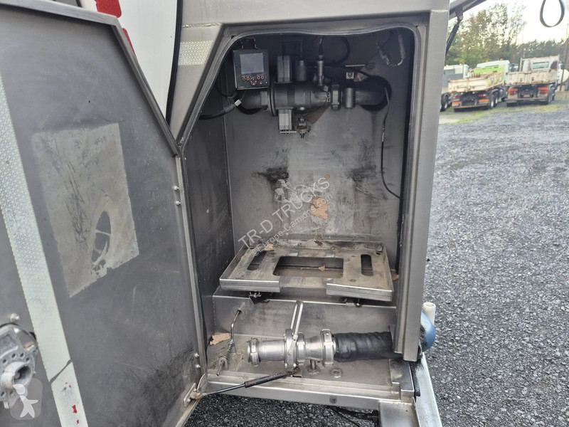 Oplegger ETA 29000L INSULATED INOX TANK - 1...
