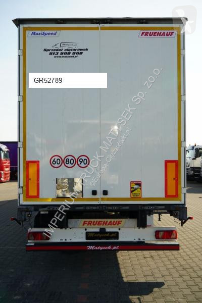 Félpótkocsi Fruehauf